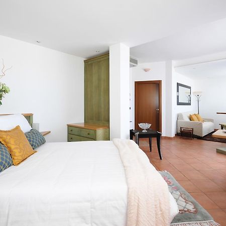 Hotel Plaza Llido Degli Estensi Kültér fotó